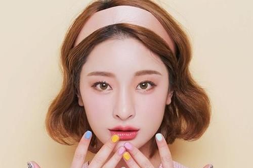 Bí quyết trang điểm: Hãy thay thế kem nền bằng phấn nước (cushion)