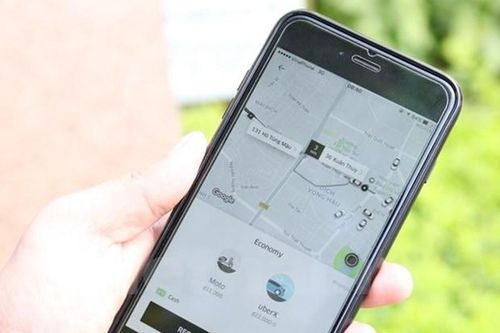 'Grab, Uber như... con cá mập tấn công, thôn tính thị trường taxi'