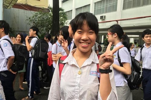 Thi vào lớp 10 ở TPHCM: Đề thi tiếng Anh vừa sức với thí sinh