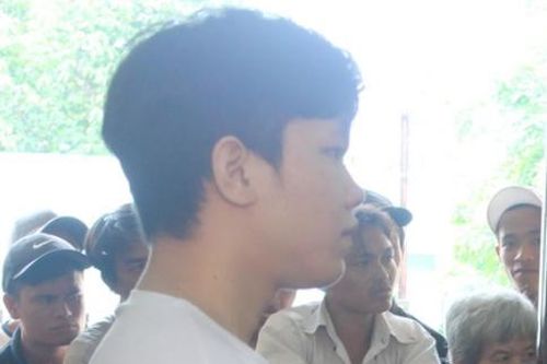 Kẻ đâm chết anh cùng mẹ khác cha vì chiếc bình ắc quy lãnh án
