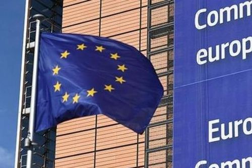 Mỹ trừng phạt Iran, EU 'xù lông' bảo vệ doanh nghiệp châu Âu