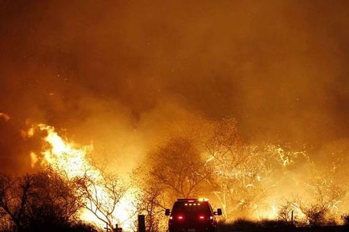 Cháy rừng kỷ lục ở California kéo dài đến cuối tháng 8