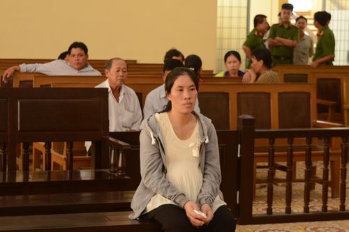 Cà Mau: Người vợ mang bầu sát hại chồng lãnh án 10 năm tù