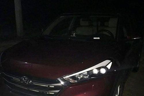 Hoảng hốt phát hiện mìn dưới gầm xe hơi