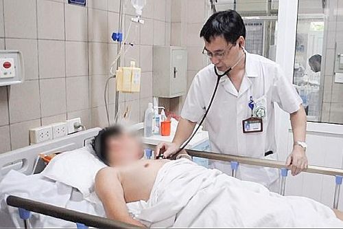 Ăn so biển nướng, trung niên người Hải Phòng liệt toàn bộ chân, tay, suýt mất mạng