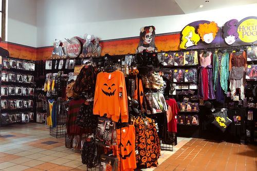 Những lưu ý khi sắm đồ hóa trang an toàn cho dịp lễ Halloween