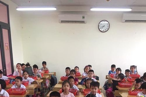 Đây là lí do khiến nhiều phụ huynh, học sinh Hà Nội bức xúc