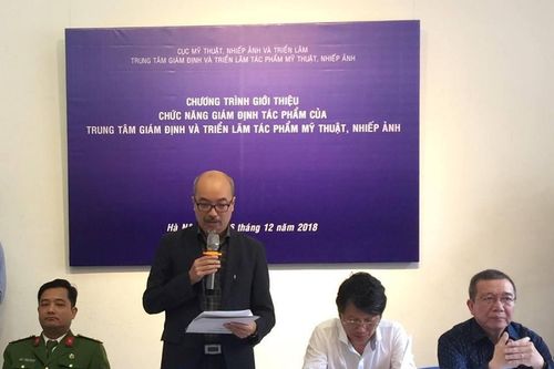 Ông Vi Kiến Thành: Buộc phải thành lập Trung tâm giám định tác phẩm mỹ thuật, nhiếp ảnh vì chẳng có ai chịu làm 'trọng tài'!