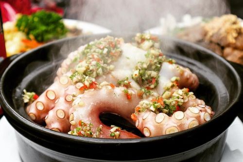 Rủ nhau ăn lẩu tuyệt ngon cho ngày cuối tuần tại Hà Nội