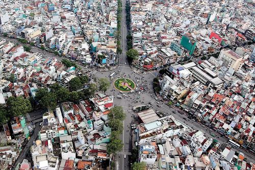 Zoom từ không trung...