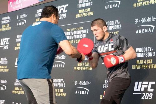 Khabib Nurmagomedov: Lấn sân quyền Anh, có thể đấu với Thượng nghị sĩ Pacquiao