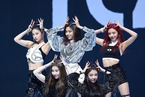 Nhóm nhạc 10X ITZY vượt mặt Twice về độ hot tại Kpop