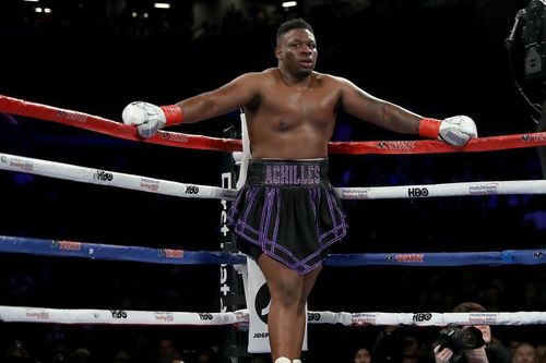 Quyền Anh: Xô đẩy Joshua, Miller 'Bé Bự' ngạo mạn chê bai cả AJ lẫn Whyte