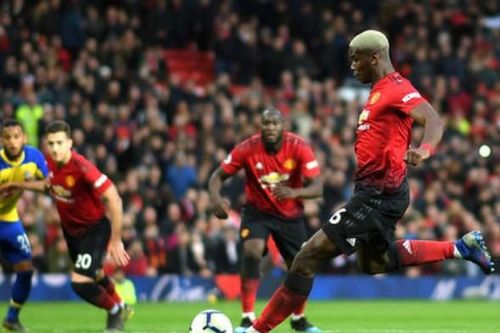HLV M.U nói gì khi ngôi sao Pogba kém duyên với penalty?
