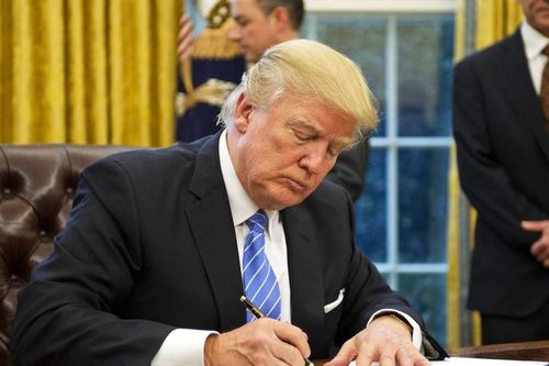 Tổng thống Trump ra sắc lệnh cấm bay khẩn cấp Boeing 737 Max