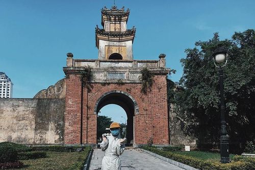Khi Ninja đi du lịch: Kín mít một kiểu dù lên rừng hay xuống biển