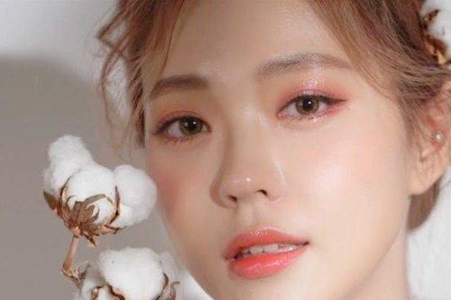6 thực phẩm giúp phụ nữ luôn giữ được làn da mịn màng, căng bóng