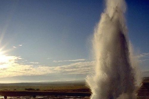 Khám phá thế giới núi lửa kỳ vĩ tại Iceland