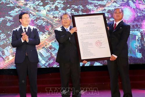 Chủ tịch Quốc hội dự Lễ công bố quyết định TP Bến Tre là đô thị loại II