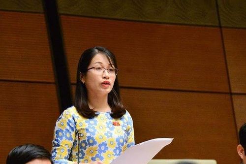 Hàng vạn giáo viên mầm non đi 'nâng chuẩn', ai sẽ dạy học?