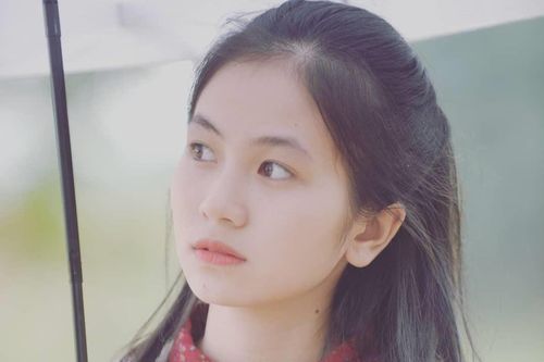 Hot girl ảnh thẻ trường Y: 'Mình tự chấm bản thân được 5 điểm thôi'