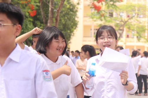 Than 'tủ đè', thí sinh Nghệ An vẫn hớn hở sau môn thi Ngữ văn