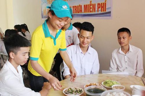 Viettel Lào Cai – đồng hành cùng các sỹ tử