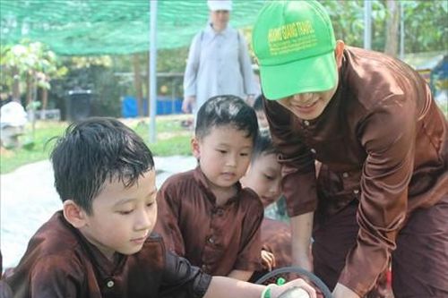 Kinh tế Khởi nghiệp Khởi nghiệp & bản lĩnh của người trẻ