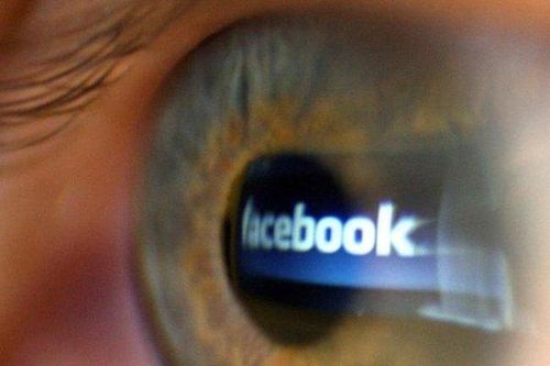 Facebook, Google bị điều tra