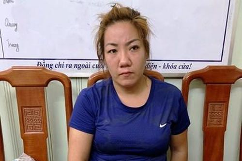 Người đàn bà cất giấu ma túy có đôi mắt sắc lạnh