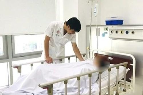 Bỏ thuốc luyện tập giáo phái lạ để chữa bệnh, người phụ nữ đột quỵ não