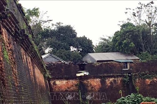 Tập trung di dời các hộ dân sống tại khu vực Thượng thành Huế