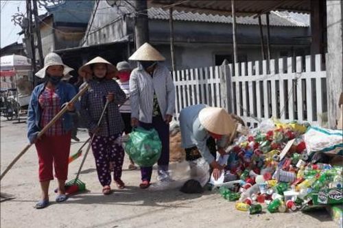 Chính trị - Xã hội Phụ nữ Từ mô hình 'Biến rác thành tiền'