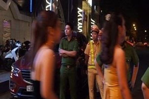 15 thanh niên ở vũ trường F3 Club dương tính với ma túy