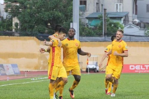 Rimario lập cú đúp, Thanh Hóa giành trọn ba điểm trên sân nhà