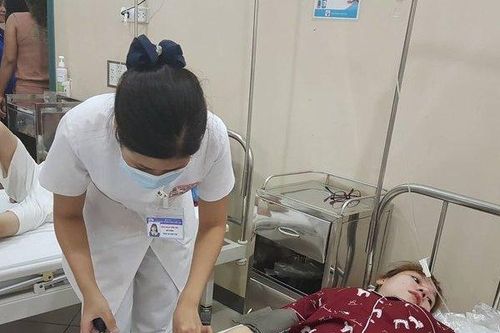 Nghi vấn món ăn khiến 73 người nhập viện sau tiệc đám cưới ở Thừa Thiên-Huế