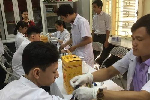 Cứ 10 học sinh được sàng lọc lại có 1 trẻ mang gen bệnh tan máu bẩm sinh