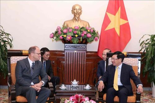Phó Thủ tướng, Bộ trưởng Ngoại giao Phạm Bình Minh tiếp Đại sứ Cộng hòa Liên bang Đức