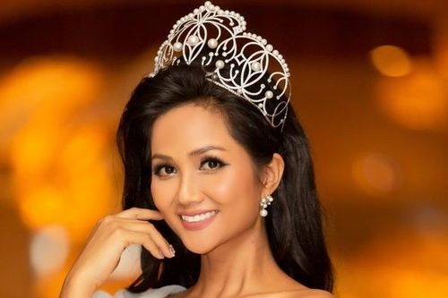 Hoa hậu H'Hen Niê được tặng vương miện 2,7 tỷ đồng