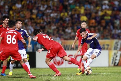 V.League 2019: Đương kim vô địch Hà Nội để tuột chiến thắng ở phút bù giờ