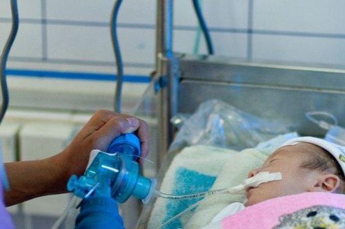 Nằm viện lâu ngày dễ mắc vi khuẩn kháng kháng sinh