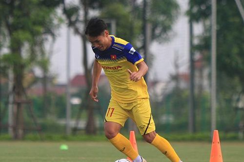 Sao trẻ HAGL tiết lộ bất lợi khi phải thi đấu trên mặt cỏ nhân tạo tại SEA Games 30