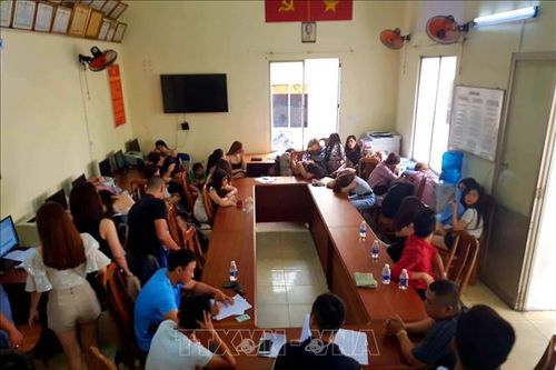Đột kích vũ trường 030X8, phát hiện trên 200 'dân chơi' sử dụng ma túy