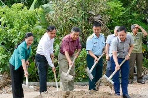 Khởi công xây dựng nhà 'Nghĩa tình đồng đội'