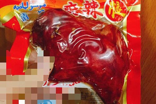 Đùi gà Trung Quốc để 1 năm không hỏng, 15 ngàn/cái chồng tha hồ nhậu