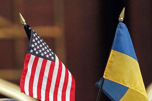 Ukraine bắt giữ tàu chở dầu Nga: Mỹ khen hay