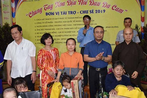 Chư Sê: Tổ chức chương trình 'Chung tay xoa dịu nỗi đau da cam' 2019