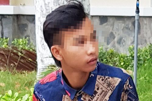 Thanh niên cưới vợ 12 tuổi khóc tại tòa