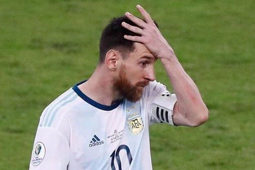 Lý do Messi bị phạt tiền và cấm thi đấu