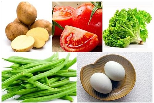 Salad rau củ trộn trứng thanh đạm, giúp bạn giữ dáng như siêu mẫu